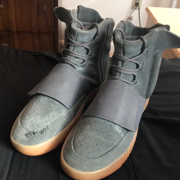 yeezy gum sole